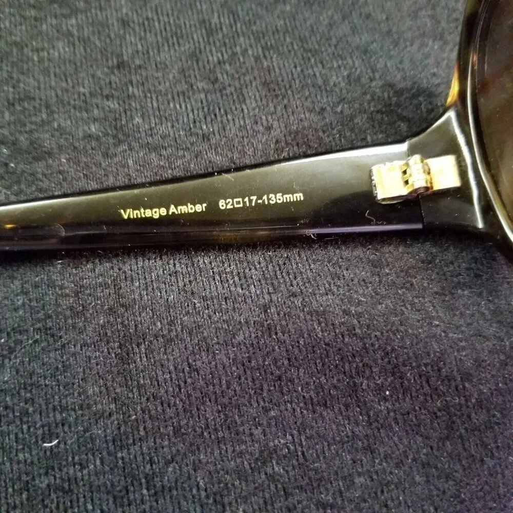 Nicole Miller Sunglasses A la Mode Black Tortoise 62 17-135mm Signature Eyewear